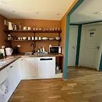 Cozy Apartament In Alesund Near The Beach דירה *