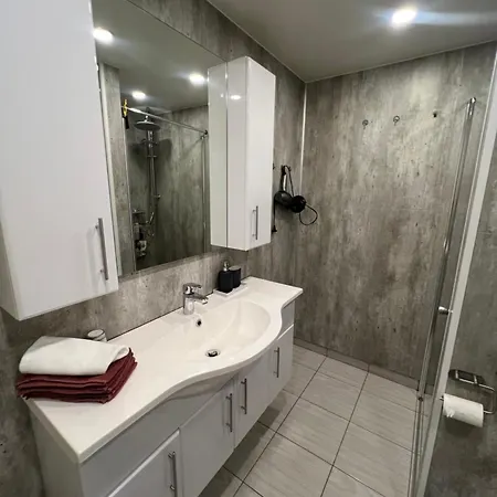 Sokkelleilighet I Enebolig I Naer Stranden Apartment *