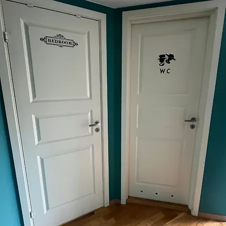 Apartment Sokkelleilighet I Enebolig I Naer Stranden Alesund
