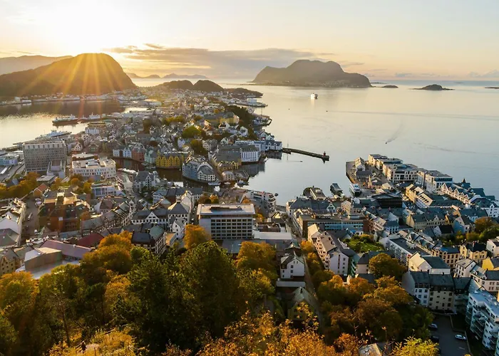 Apartmán Sokkelleilighet I Enebolig I Naer Stranden *